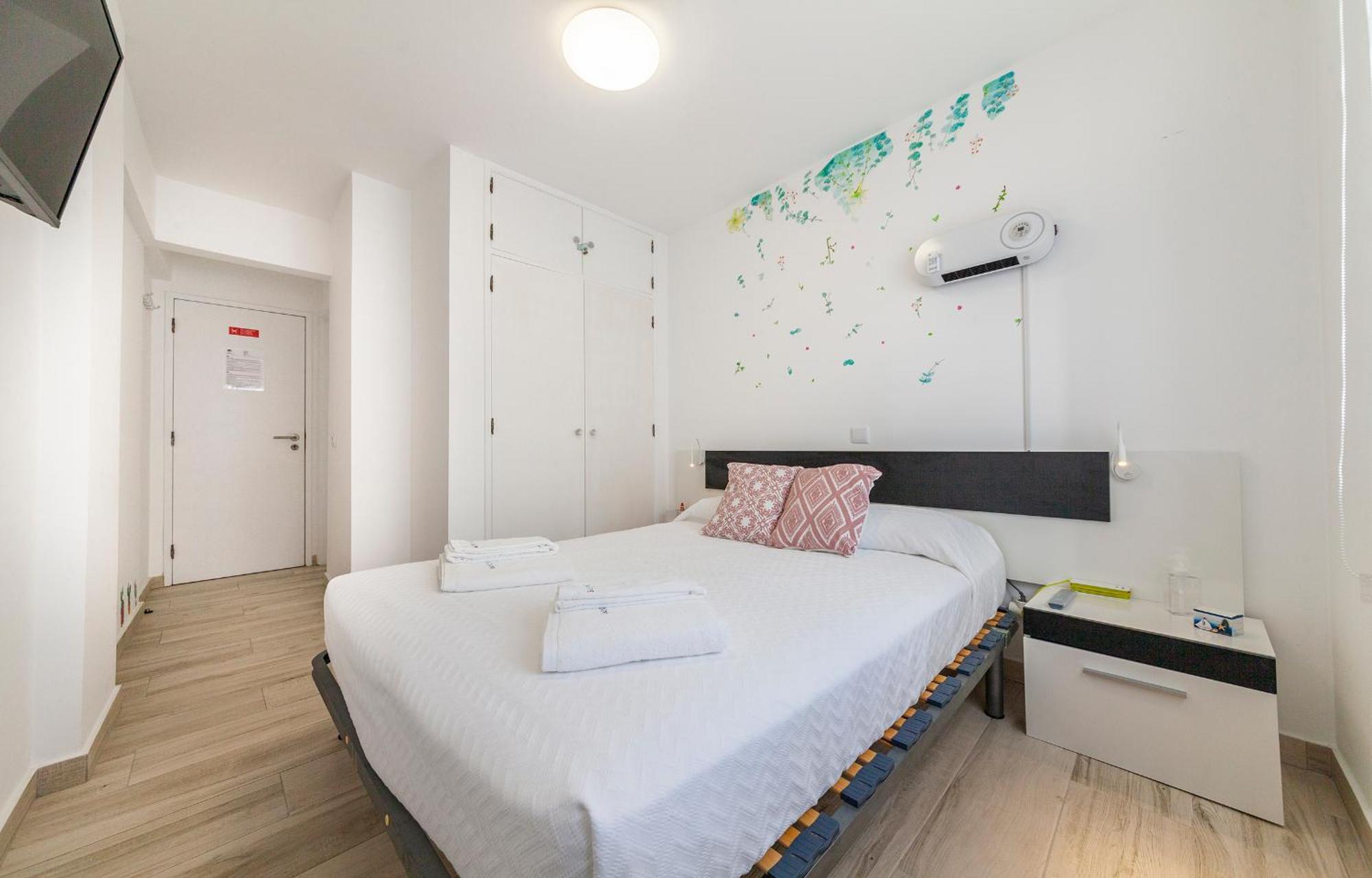 M - Martin & Tomas Guesthouse Лагос Екстериор снимка