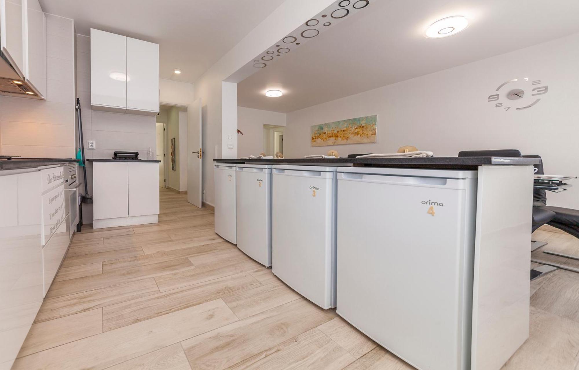 M - Martin & Tomas Guesthouse Лагос Екстериор снимка