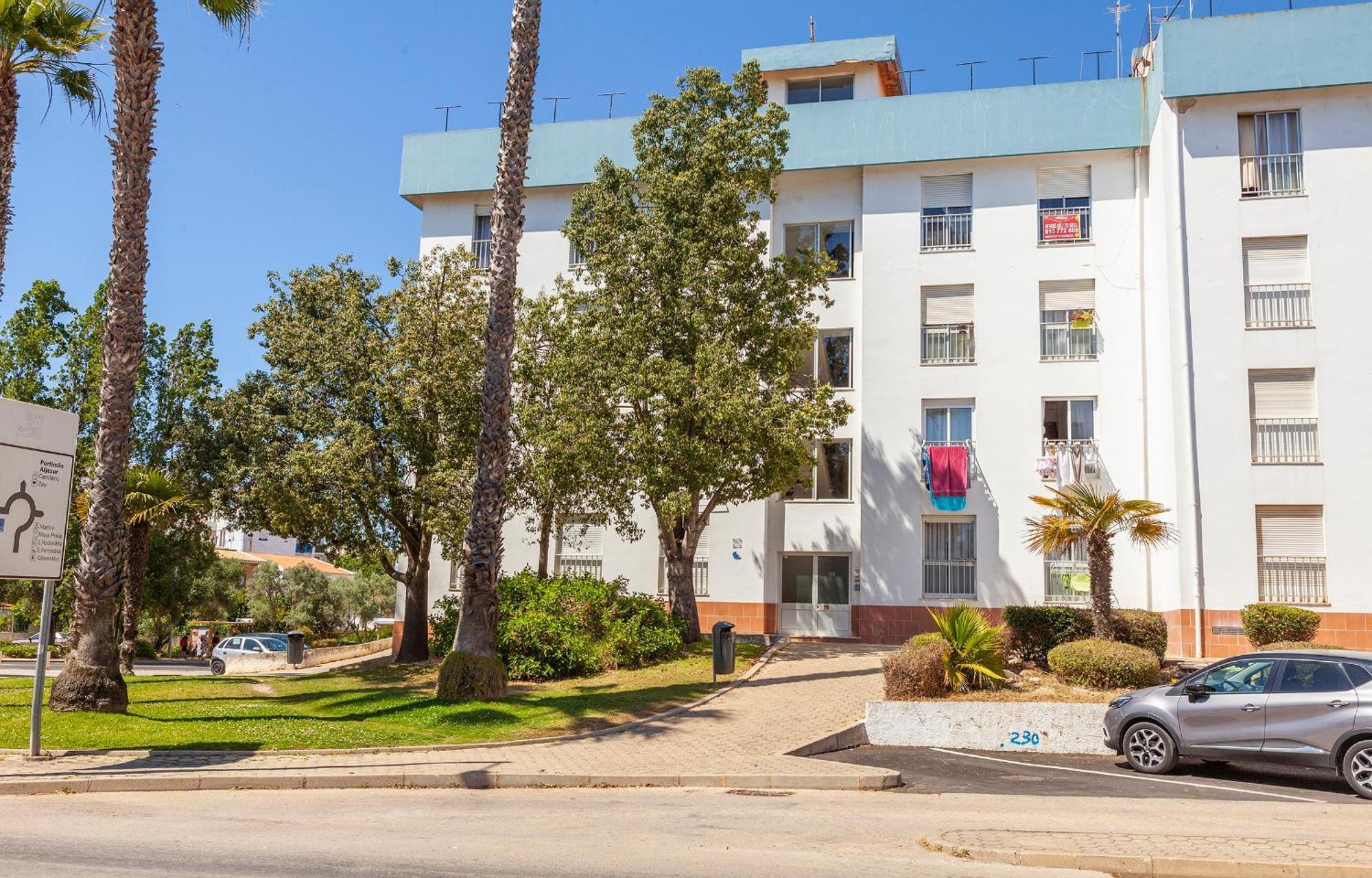 M - Martin & Tomas Guesthouse Лагос Екстериор снимка
