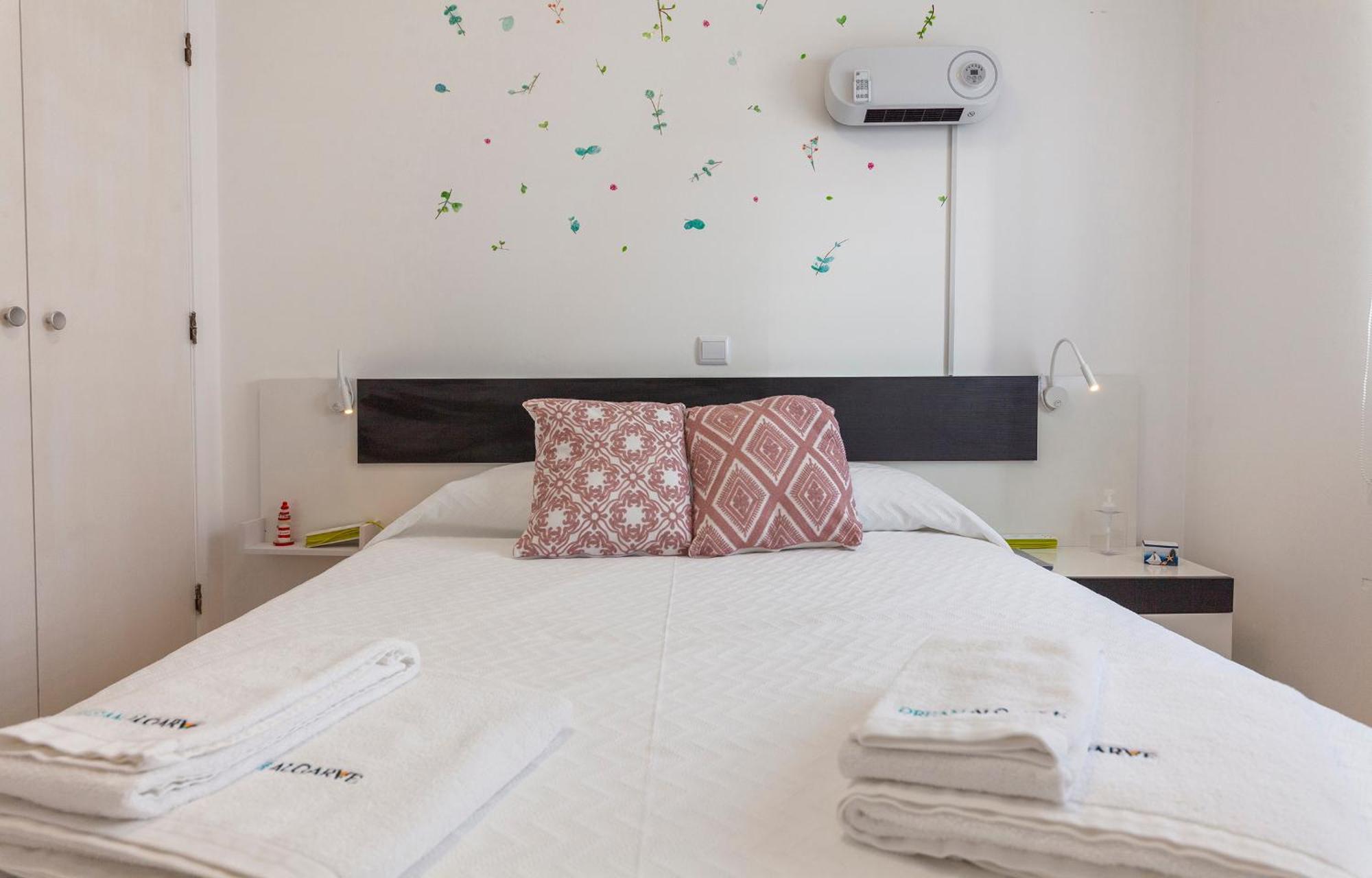 M - Martin & Tomas Guesthouse Лагос Стая снимка